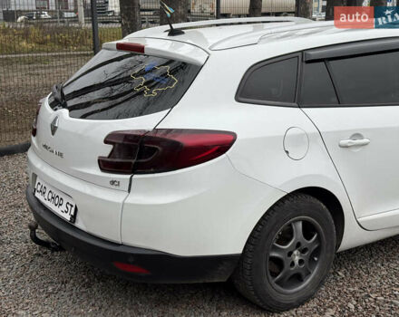 Белый Рено Меган, объемом двигателя 1.46 л и пробегом 271 тыс. км за 6500 $, фото 16 на Automoto.ua