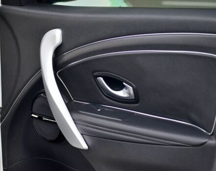 Белый Рено Меган, объемом двигателя 1.5 л и пробегом 162 тыс. км за 8555 $, фото 17 на Automoto.ua