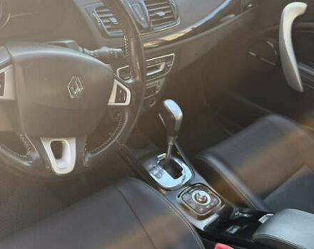 Белый Рено Меган, объемом двигателя 1.46 л и пробегом 320 тыс. км за 9300 $, фото 5 на Automoto.ua