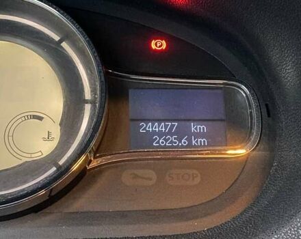 Білий Рено Меган, об'ємом двигуна 1.46 л та пробігом 244 тис. км за 8450 $, фото 19 на Automoto.ua