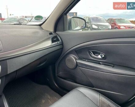 Белый Рено Меган, объемом двигателя 1.5 л и пробегом 240 тыс. км за 8190 $, фото 31 на Automoto.ua