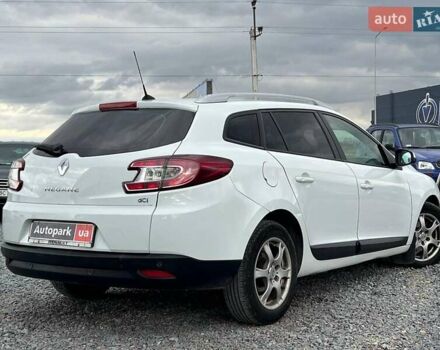 Белый Рено Меган, объемом двигателя 1.5 л и пробегом 240 тыс. км за 8190 $, фото 8 на Automoto.ua