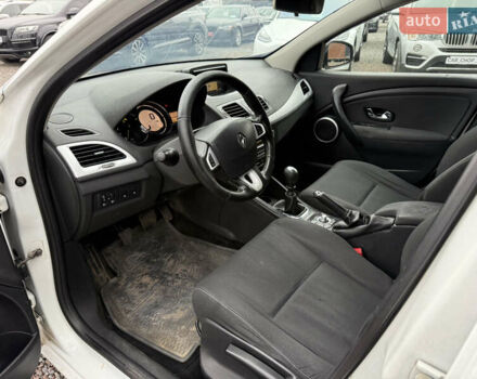 Белый Рено Меган, объемом двигателя 1.46 л и пробегом 271 тыс. км за 6500 $, фото 29 на Automoto.ua