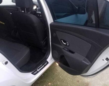 Белый Рено Меган, объемом двигателя 1.46 л и пробегом 238 тыс. км за 7600 $, фото 2 на Automoto.ua