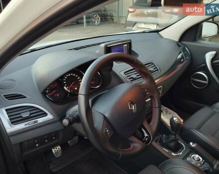 Білий Рено Меган, об'ємом двигуна 1.5 л та пробігом 250 тис. км за 9300 $, фото 9 на Automoto.ua