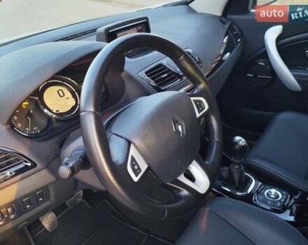 Білий Рено Меган, об'ємом двигуна 1.5 л та пробігом 238 тис. км за 9000 $, фото 26 на Automoto.ua