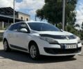 Белый Рено Меган, объемом двигателя 1.5 л и пробегом 280 тыс. км за 5563 $, фото 4 на Automoto.ua