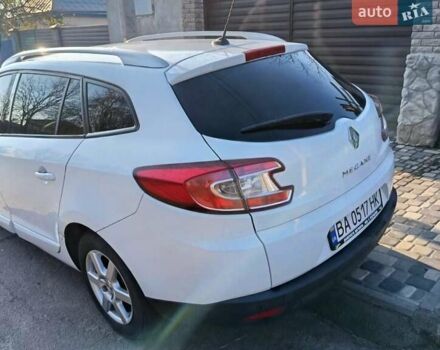 Белый Рено Меган, объемом двигателя 1.5 л и пробегом 217 тыс. км за 7000 $, фото 2 на Automoto.ua