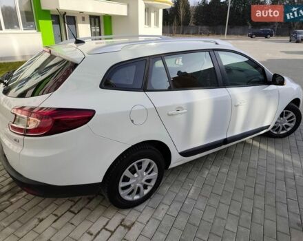 Білий Рено Меган, об'ємом двигуна 1.46 л та пробігом 250 тис. км за 6999 $, фото 4 на Automoto.ua