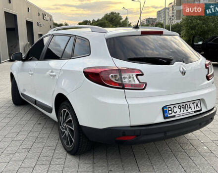 Білий Рено Меган, об'ємом двигуна 1.46 л та пробігом 260 тис. км за 7099 $, фото 3 на Automoto.ua