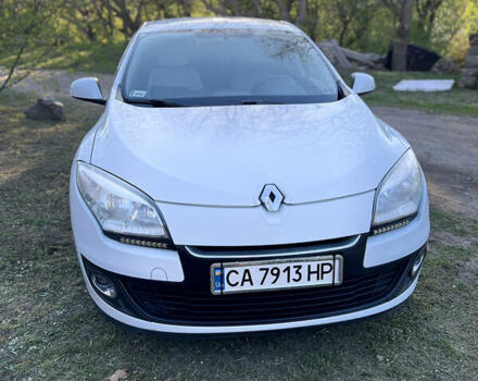 Білий Рено Меган, об'ємом двигуна 1.46 л та пробігом 297 тис. км за 7200 $, фото 38 на Automoto.ua