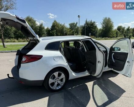 Белый Рено Меган, объемом двигателя 1.5 л и пробегом 225 тыс. км за 7699 $, фото 57 на Automoto.ua