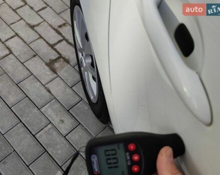 Білий Рено Меган, об'ємом двигуна 1.46 л та пробігом 250 тис. км за 6999 $, фото 83 на Automoto.ua