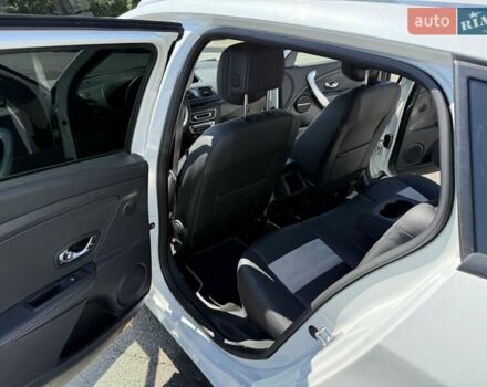 Белый Рено Меган, объемом двигателя 1.5 л и пробегом 225 тыс. км за 7699 $, фото 83 на Automoto.ua