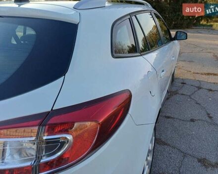 Белый Рено Меган, объемом двигателя 1.5 л и пробегом 271 тыс. км за 8000 $, фото 8 на Automoto.ua