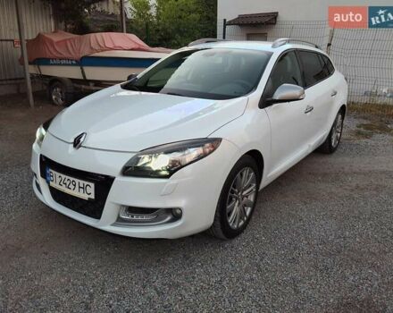 Білий Рено Меган, об'ємом двигуна 1.5 л та пробігом 250 тис. км за 9300 $, фото 1 на Automoto.ua