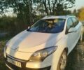 Белый Рено Меган, объемом двигателя 1.5 л и пробегом 297 тыс. км за 5614 $, фото 1 на Automoto.ua