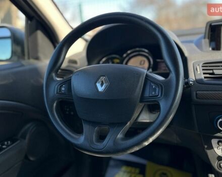 Білий Рено Меган, об'ємом двигуна 1.46 л та пробігом 269 тис. км за 8200 $, фото 10 на Automoto.ua