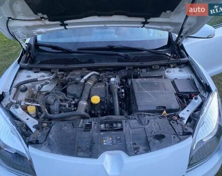 Білий Рено Меган, об'ємом двигуна 1.46 л та пробігом 244 тис. км за 8450 $, фото 18 на Automoto.ua