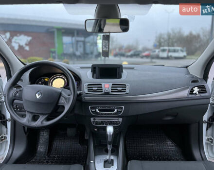 Білий Рено Меган, об'ємом двигуна 1.5 л та пробігом 250 тис. км за 7900 $, фото 19 на Automoto.ua