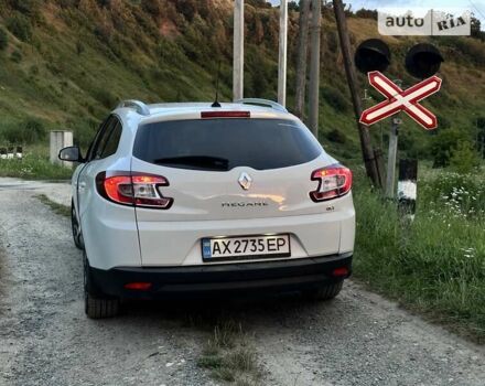 Белый Рено Меган, объемом двигателя 1.5 л и пробегом 306 тыс. км за 6600 $, фото 1 на Automoto.ua