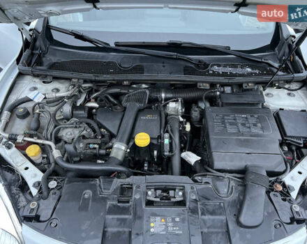 Білий Рено Меган, об'ємом двигуна 1.5 л та пробігом 250 тис. км за 7900 $, фото 20 на Automoto.ua