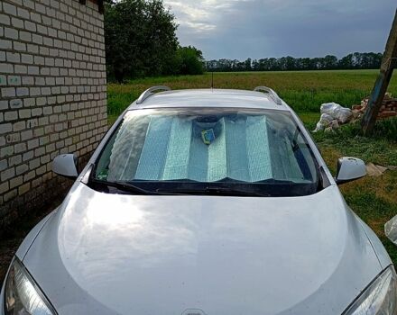 Белый Рено Меган, объемом двигателя 1.5 л и пробегом 236 тыс. км за 7700 $, фото 6 на Automoto.ua