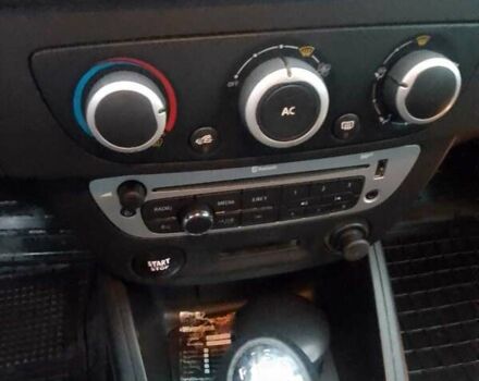 Белый Рено Меган, объемом двигателя 1.46 л и пробегом 238 тыс. км за 7600 $, фото 9 на Automoto.ua