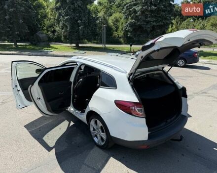 Белый Рено Меган, объемом двигателя 1.5 л и пробегом 225 тыс. км за 7699 $, фото 66 на Automoto.ua