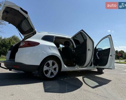 Белый Рено Меган, объемом двигателя 1.5 л и пробегом 225 тыс. км за 7699 $, фото 58 на Automoto.ua