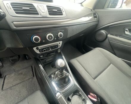 Белый Рено Меган, объемом двигателя 1.5 л и пробегом 255 тыс. км за 6599 $, фото 13 на Automoto.ua