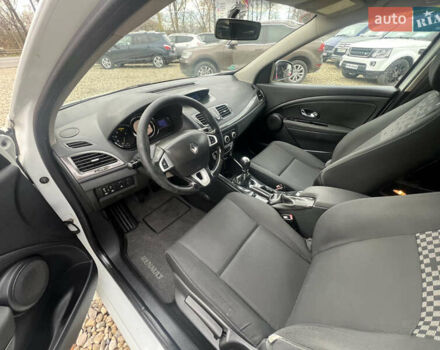 Белый Рено Меган, объемом двигателя 1.46 л и пробегом 255 тыс. км за 6500 $, фото 23 на Automoto.ua