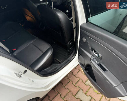 Білий Рено Меган, об'ємом двигуна 1.5 л та пробігом 260 тис. км за 8000 $, фото 23 на Automoto.ua