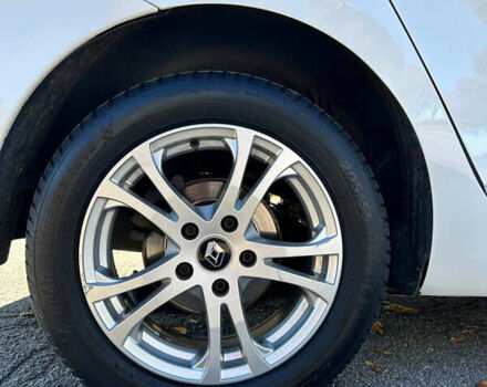 Белый Рено Меган, объемом двигателя 1.5 л и пробегом 277 тыс. км за 7700 $, фото 20 на Automoto.ua