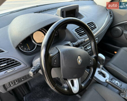Белый Рено Меган, объемом двигателя 1.5 л и пробегом 257 тыс. км за 7200 $, фото 11 на Automoto.ua