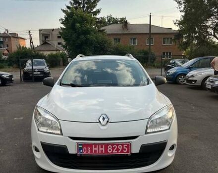 Белый Рено Меган, объемом двигателя 1.6 л и пробегом 267 тыс. км за 7100 $, фото 2 на Automoto.ua