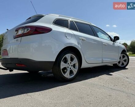 Белый Рено Меган, объемом двигателя 1.5 л и пробегом 225 тыс. км за 7699 $, фото 26 на Automoto.ua