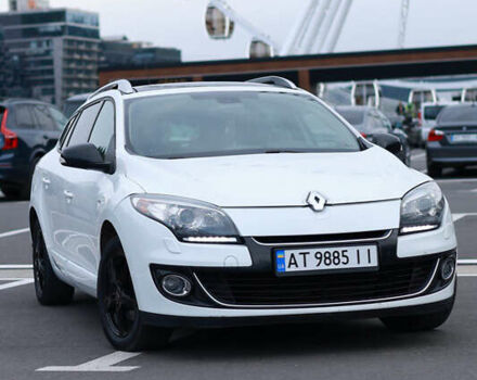 Рено Меган 2012 в Калуше на Automoto.ua Белый Рено Меган, объемом двигателя 1.5 л и пробегом 315 тыс. км за 8499 $, фото 2 на Automoto.ua