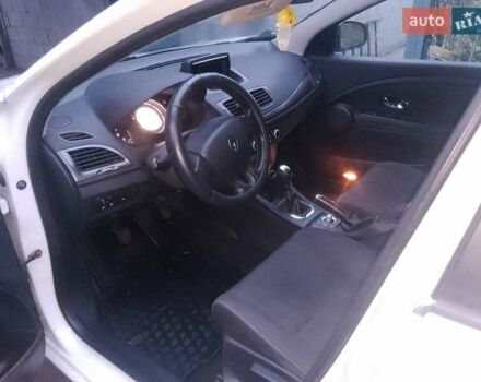 Белый Рено Меган, объемом двигателя 1.46 л и пробегом 333 тыс. км за 7000 $, фото 7 на Automoto.ua