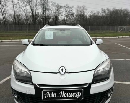 Белый Рено Меган, объемом двигателя 0 л и пробегом 260 тыс. км за 8300 $, фото 2 на Automoto.ua