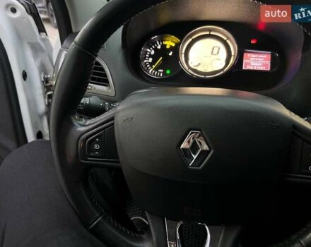 Белый Рено Меган, объемом двигателя 1.5 л и пробегом 300 тыс. км за 6600 $, фото 18 на Automoto.ua