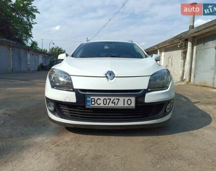 Белый Рено Меган, объемом двигателя 1.5 л и пробегом 250 тыс. км за 7100 $, фото 1 на Automoto.ua