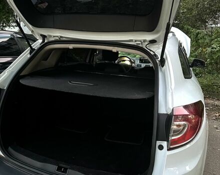 Белый Рено Меган, объемом двигателя 1.5 л и пробегом 235 тыс. км за 7200 $, фото 8 на Automoto.ua