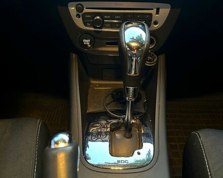 Белый Рено Меган, объемом двигателя 1.5 л и пробегом 235 тыс. км за 7200 $, фото 3 на Automoto.ua