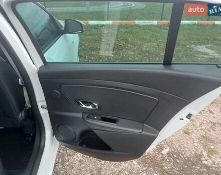 Белый Рено Меган, объемом двигателя 1.5 л и пробегом 241 тыс. км за 8599 $, фото 21 на Automoto.ua