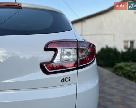 Белый Рено Меган, объемом двигателя 1.46 л и пробегом 185 тыс. км за 8900 $, фото 32 на Automoto.ua