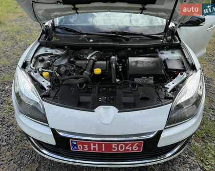 Белый Рено Меган, объемом двигателя 1.5 л и пробегом 225 тыс. км за 8900 $, фото 41 на Automoto.ua