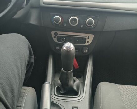 Белый Рено Меган, объемом двигателя 1.5 л и пробегом 267 тыс. км за 6600 $, фото 9 на Automoto.ua