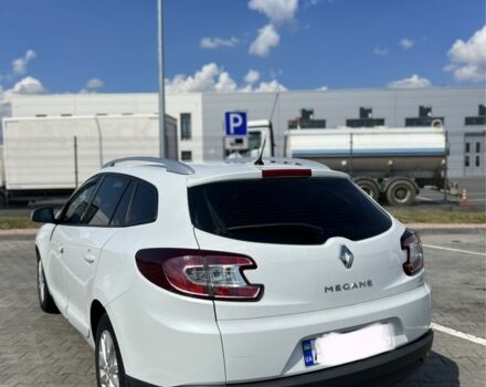 Рено Меган 2013 в Коростышеве на Automoto.ua Белый Рено Меган, объемом двигателя 1.5 л и пробегом 291 тыс. км за 7300 $, фото 1 на Automoto.ua