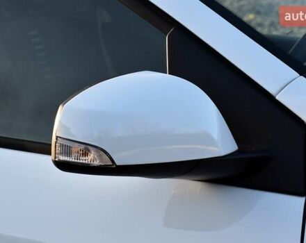 Белый Рено Меган, объемом двигателя 1.46 л и пробегом 252 тыс. км за 7800 $, фото 28 на Automoto.ua